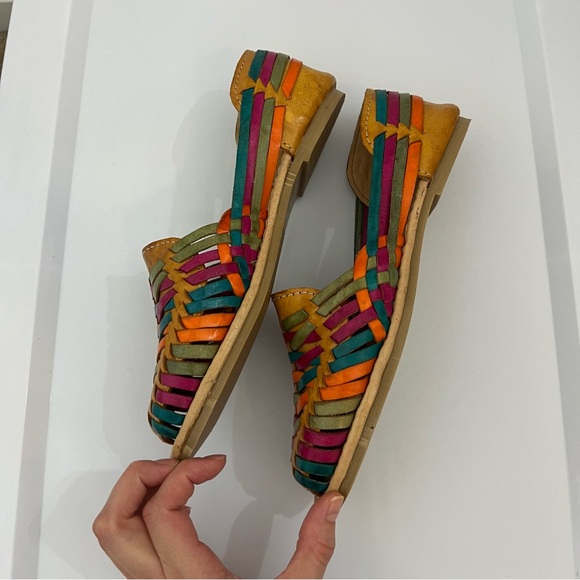 Artisanal cute flats from Mexico - Picture 4 of 10